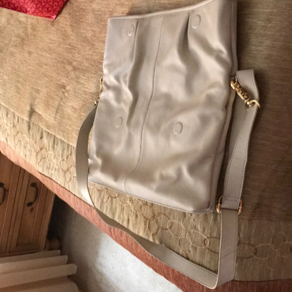 Verona Foldover Messenger - Picture 4 of 6